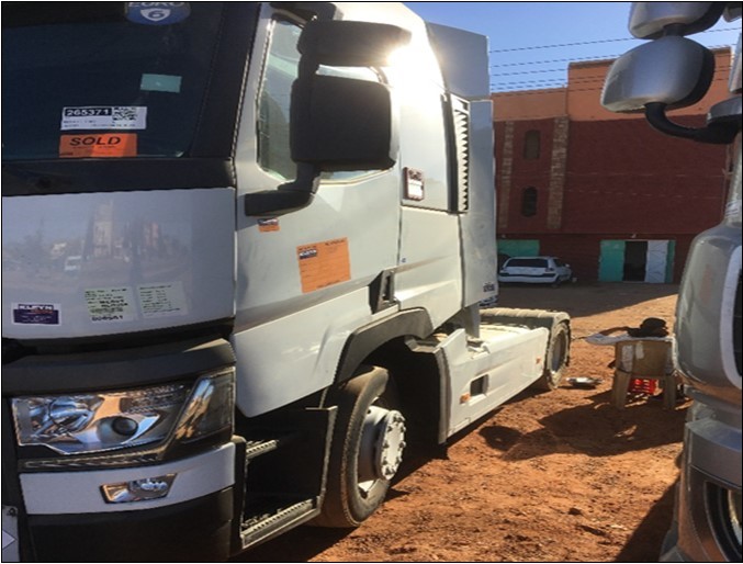 Renault Tractor head (2015)